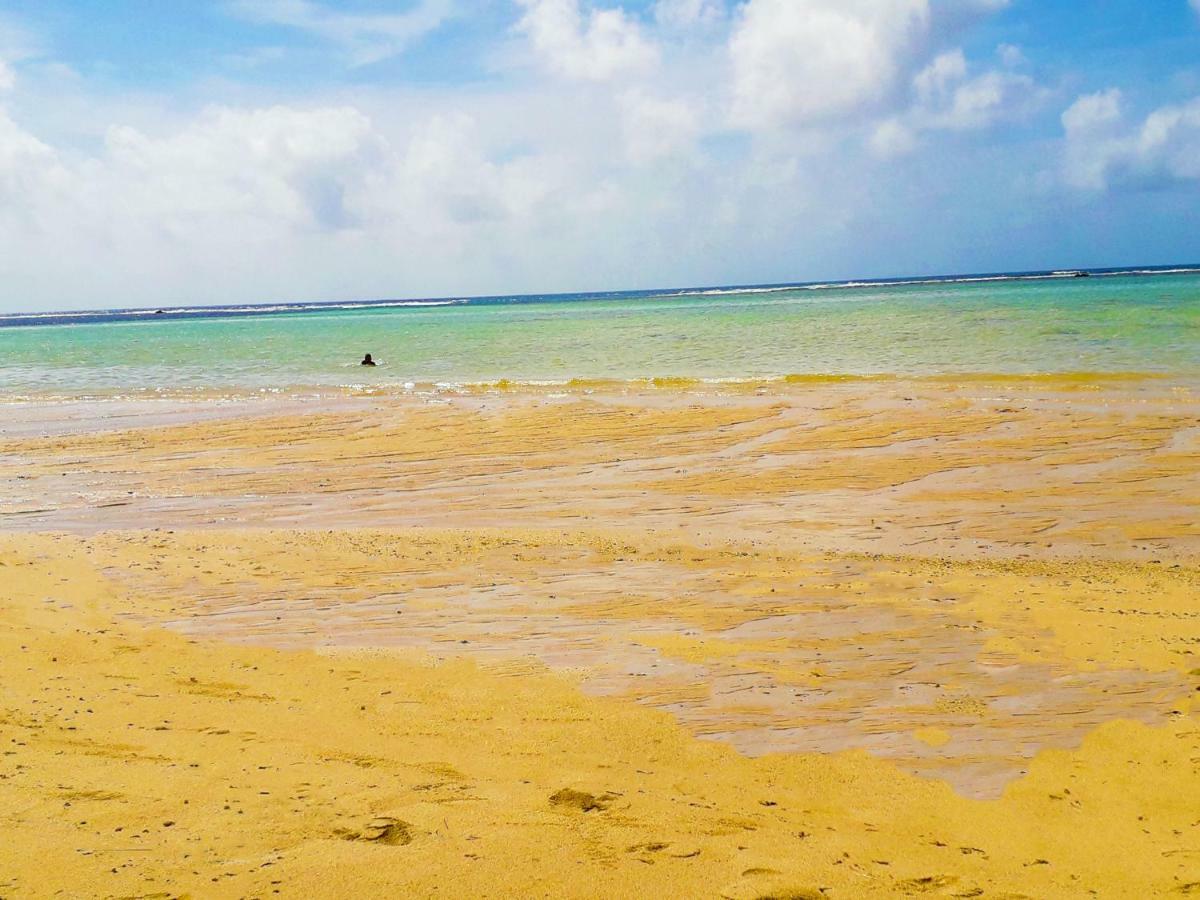 Vacation Beach Fales Hotell Manase Eksteriør bilde
